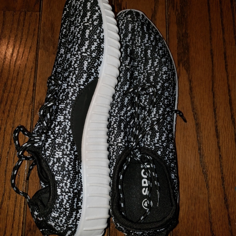 Comfortable Patterned Sneakers